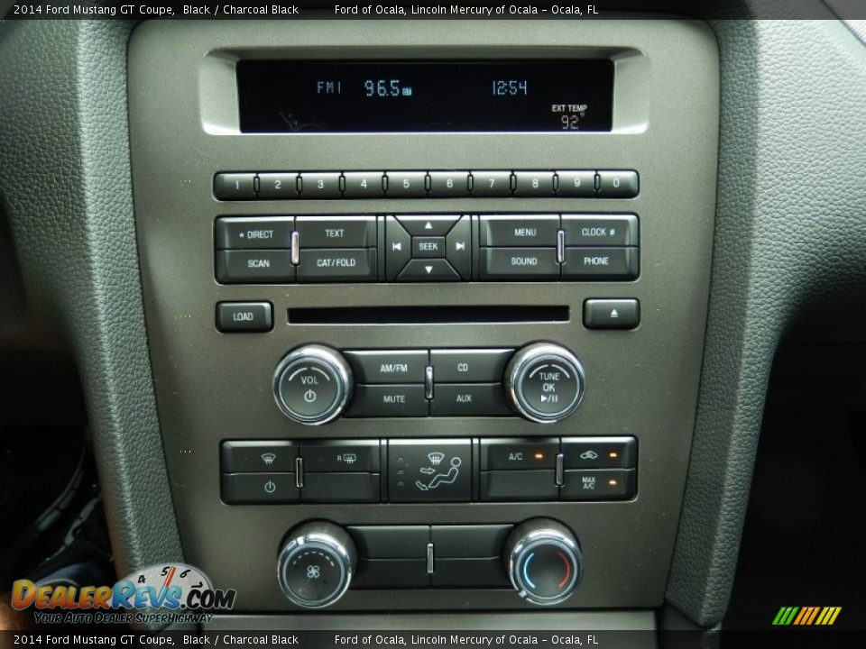 Controls of 2014 Ford Mustang GT Coupe Photo #10