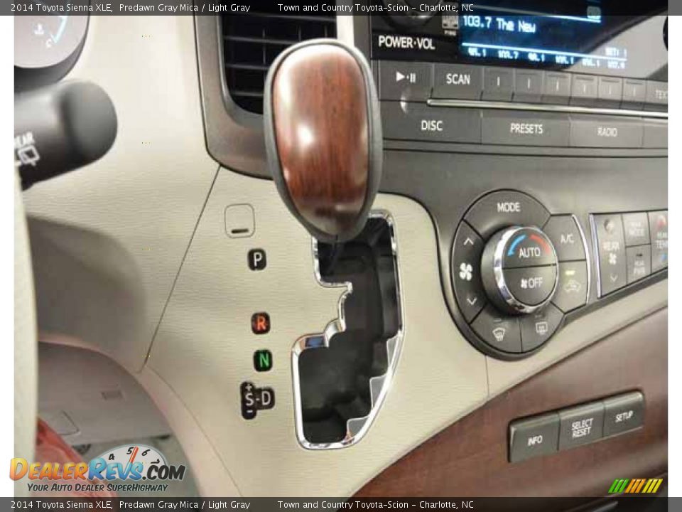 2014 Toyota Sienna XLE Predawn Gray Mica / Light Gray Photo #23