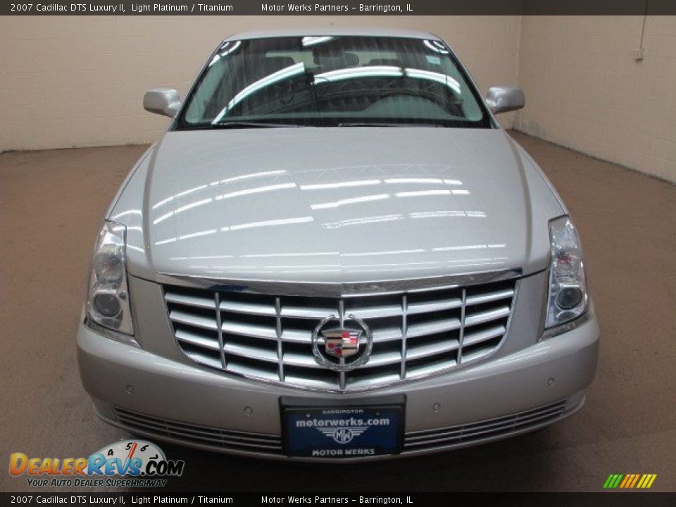 2007 Cadillac DTS Luxury II Light Platinum / Titanium Photo #2
