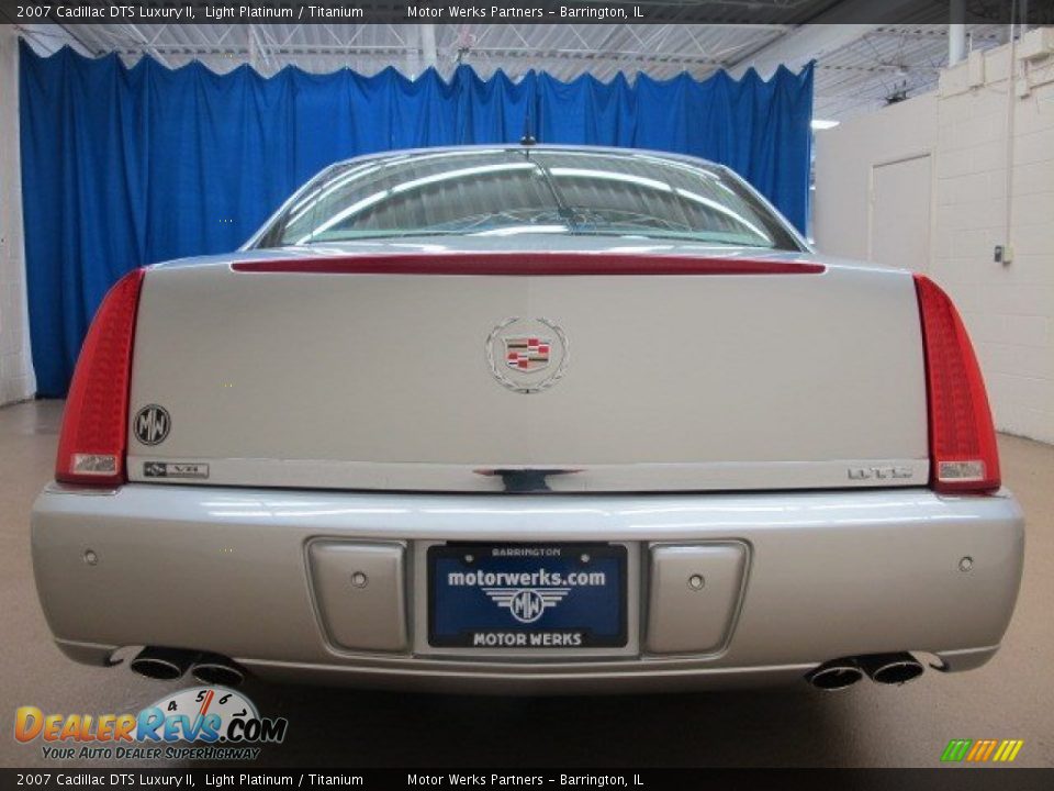 2007 Cadillac DTS Luxury II Light Platinum / Titanium Photo #8