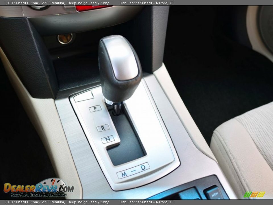 2013 Subaru Outback 2.5i Premium Deep Indigo Pearl / Ivory Photo #14