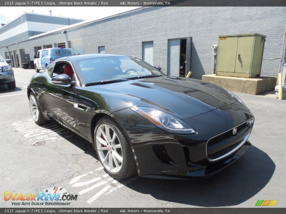 Front 3/4 View of 2015 Jaguar F-TYPE S Coupe Photo #9