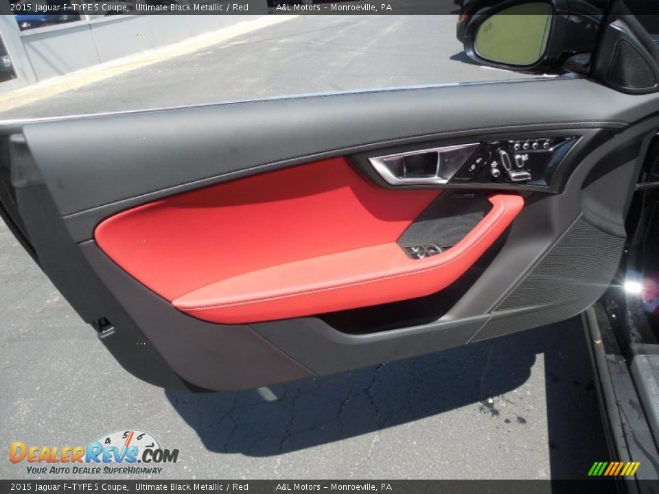 Door Panel of 2015 Jaguar F-TYPE S Coupe Photo #12