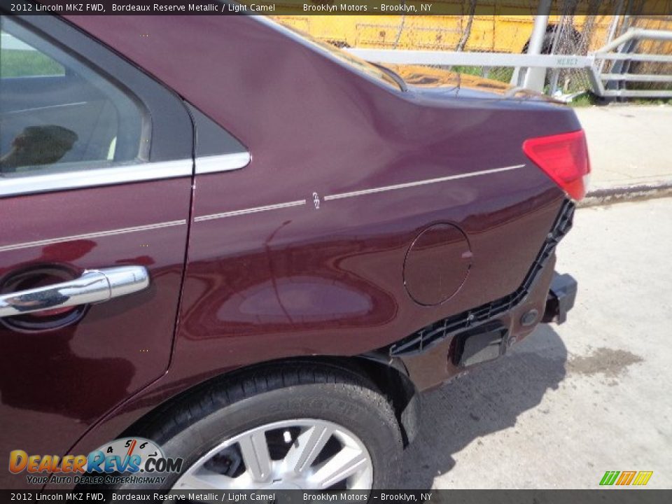 2012 Lincoln MKZ FWD Bordeaux Reserve Metallic / Light Camel Photo #18