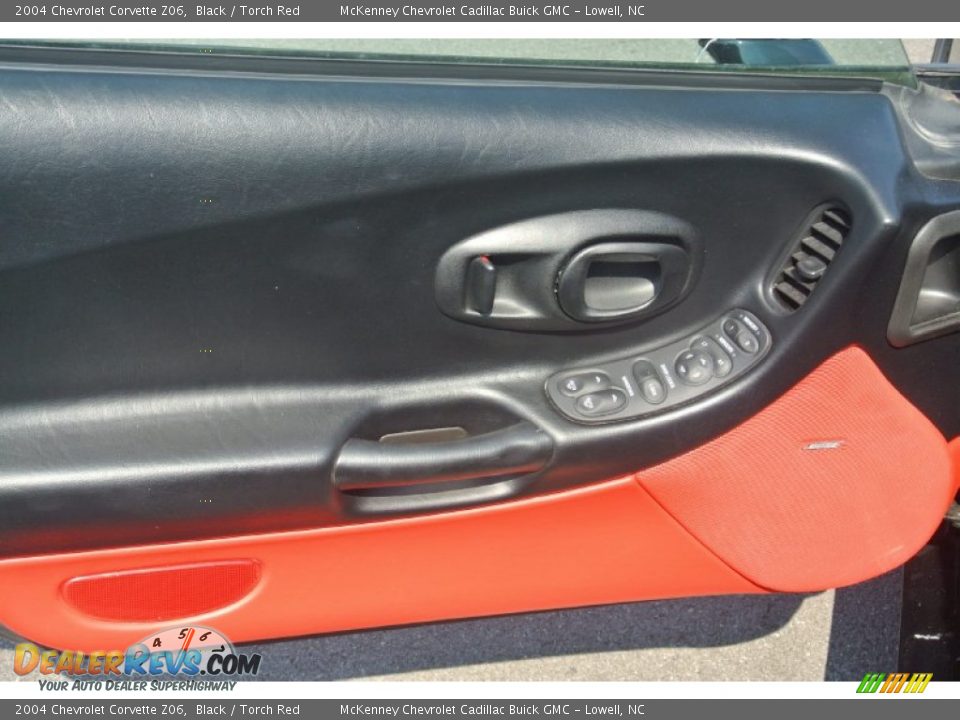 2004 Chevrolet Corvette Z06 Black / Torch Red Photo #10