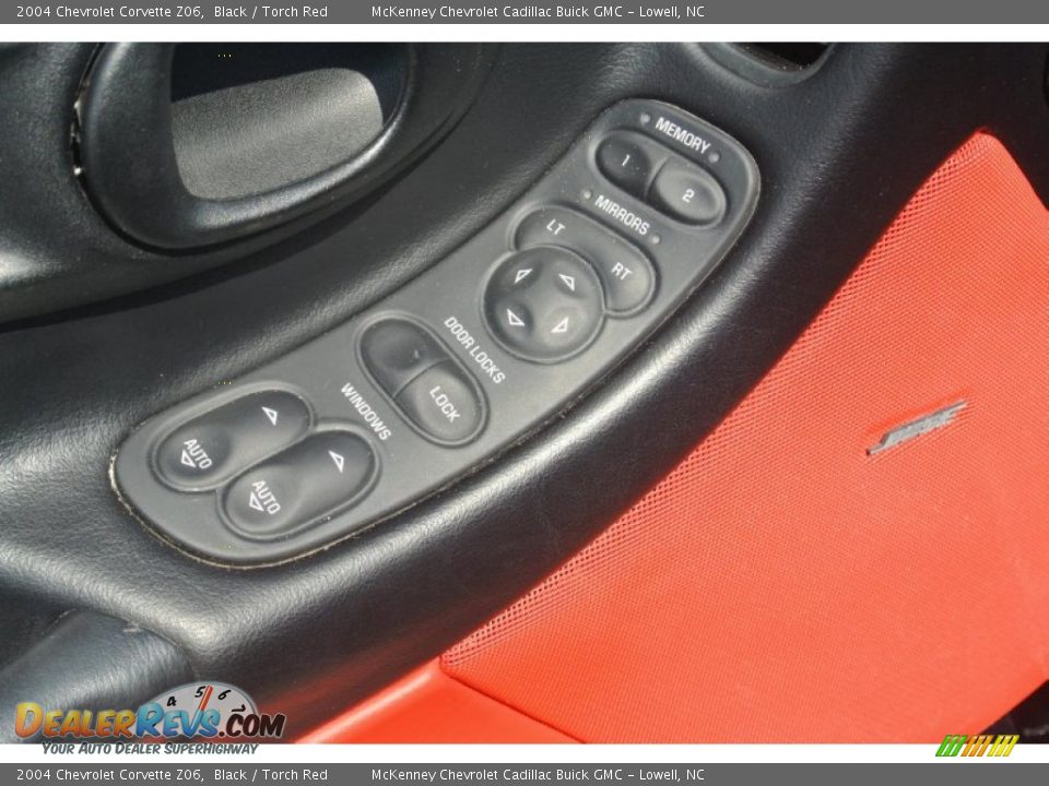 2004 Chevrolet Corvette Z06 Black / Torch Red Photo #11