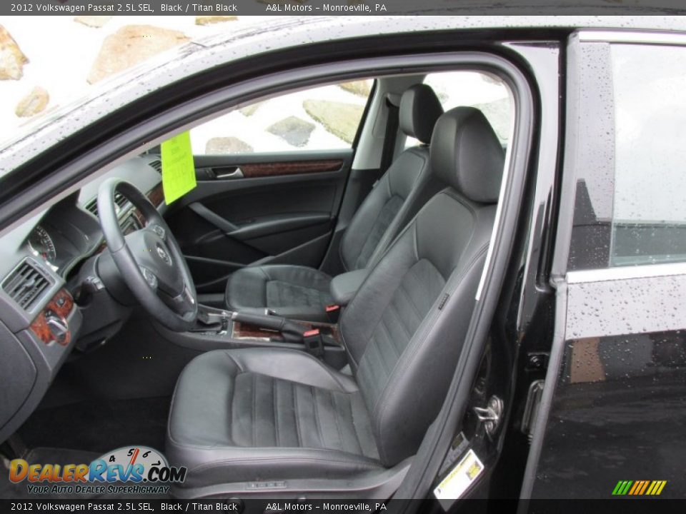 2012 Volkswagen Passat 2.5L SEL Black / Titan Black Photo #12