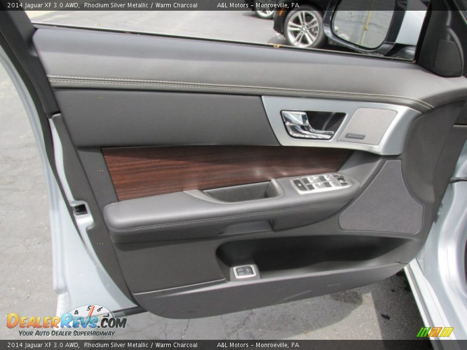 Door Panel of 2014 Jaguar XF 3.0 AWD Photo #11