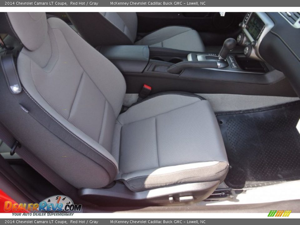 2014 Chevrolet Camaro LT Coupe Red Hot / Gray Photo #17