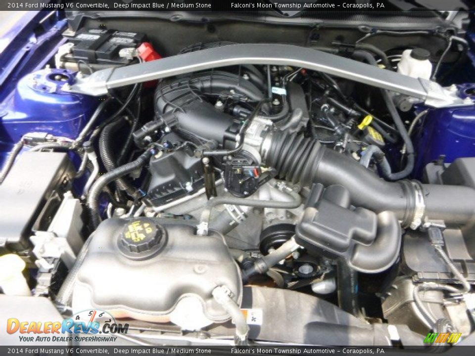 2014 Ford Mustang V6 Convertible Deep Impact Blue / Medium Stone Photo #24