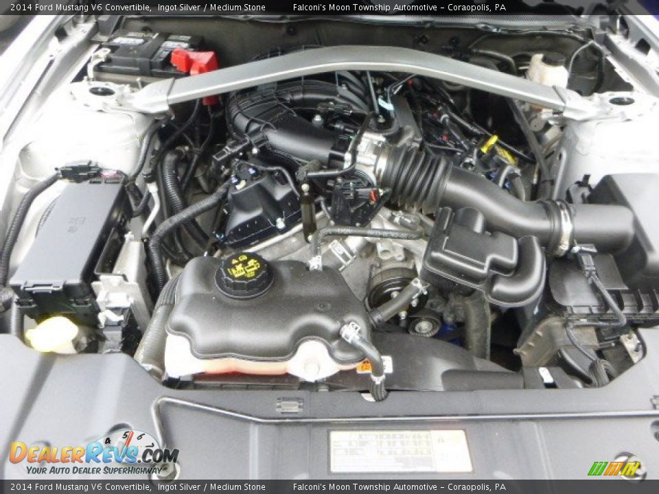 2014 Ford Mustang V6 Convertible Ingot Silver / Medium Stone Photo #24