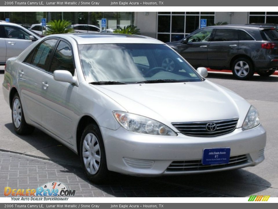2006 Toyota Camry LE Lunar Mist Metallic / Stone Gray Photo #3