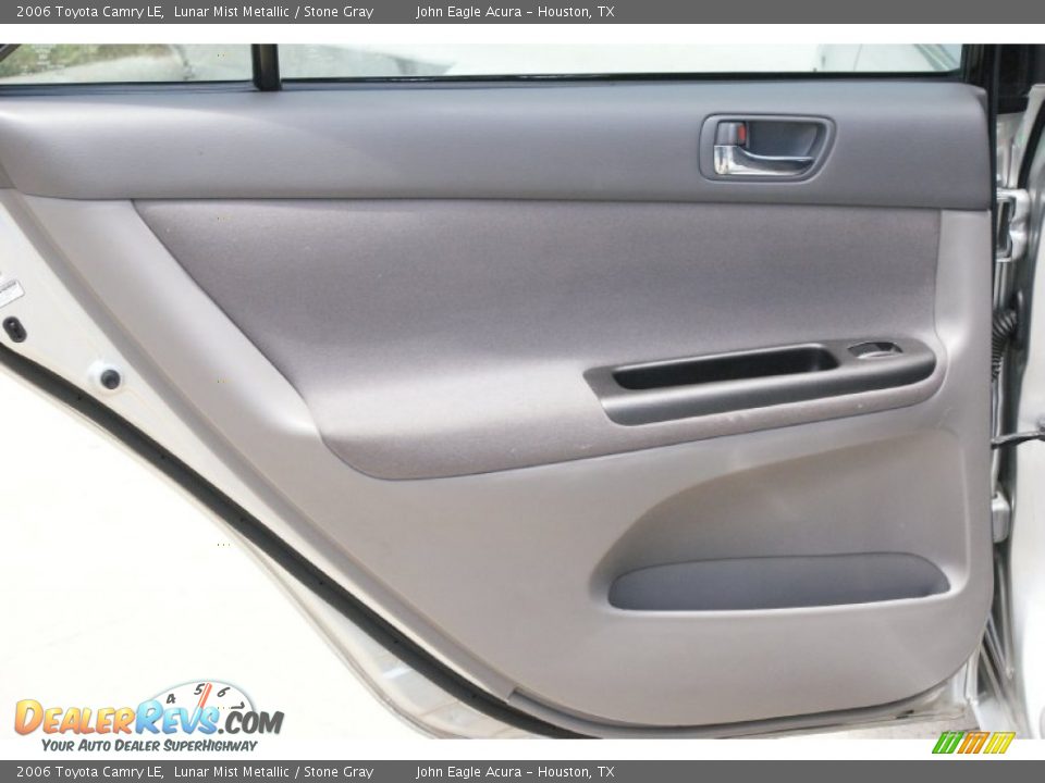 2006 Toyota Camry LE Lunar Mist Metallic / Stone Gray Photo #14