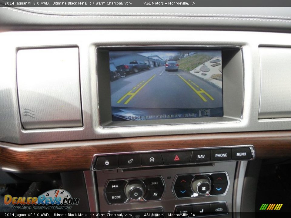 Controls of 2014 Jaguar XF 3.0 AWD Photo #18