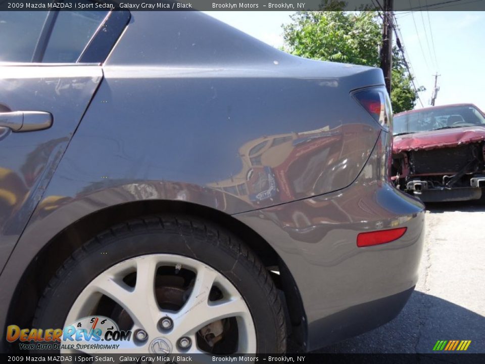 2009 Mazda MAZDA3 i Sport Sedan Galaxy Gray Mica / Black Photo #22