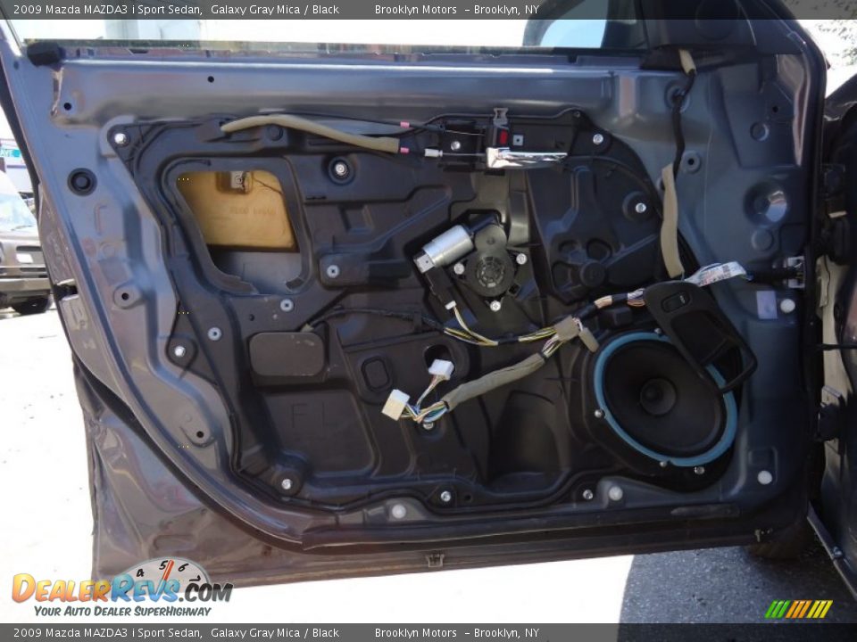 2009 Mazda MAZDA3 i Sport Sedan Galaxy Gray Mica / Black Photo #25