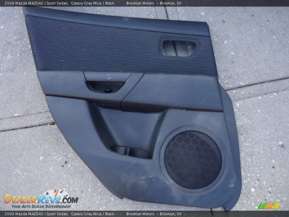 2009 Mazda MAZDA3 i Sport Sedan Galaxy Gray Mica / Black Photo #30