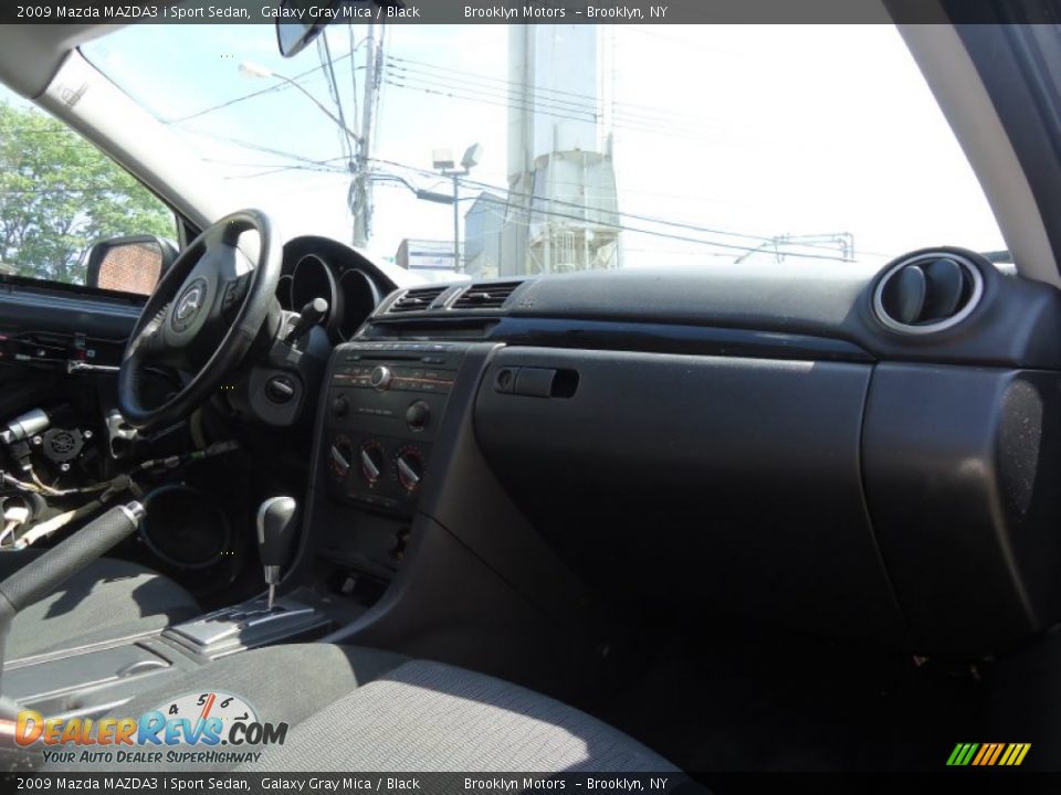 2009 Mazda MAZDA3 i Sport Sedan Galaxy Gray Mica / Black Photo #31