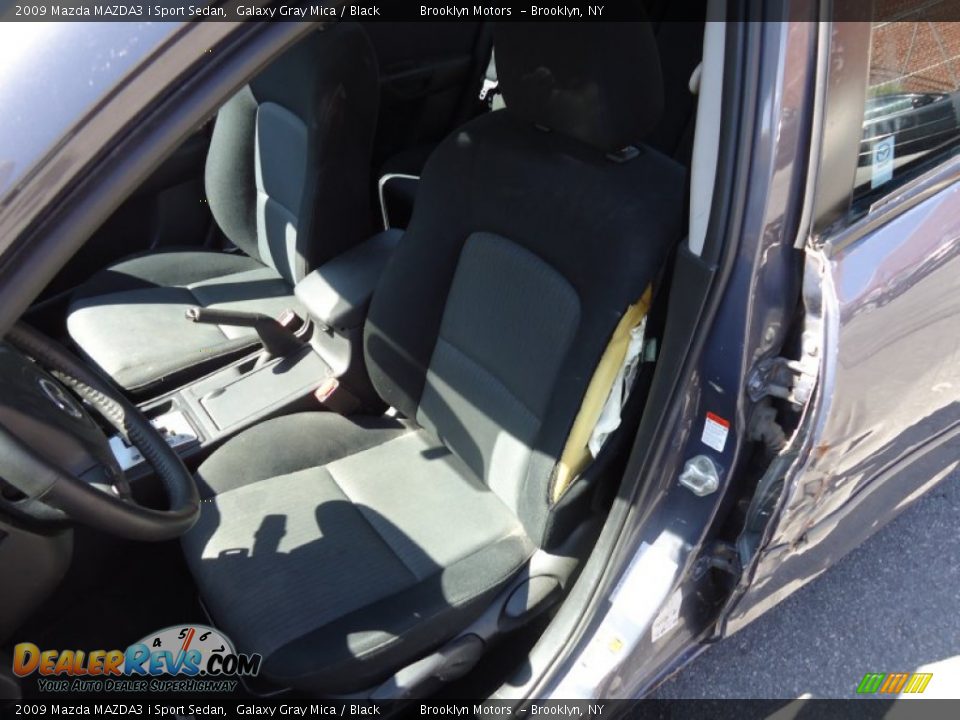 2009 Mazda MAZDA3 i Sport Sedan Galaxy Gray Mica / Black Photo #33