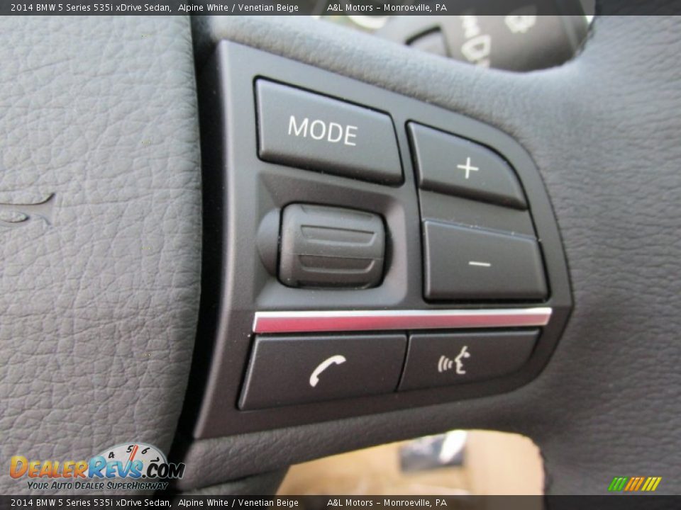 2014 BMW 5 Series 535i xDrive Sedan Alpine White / Venetian Beige Photo #18