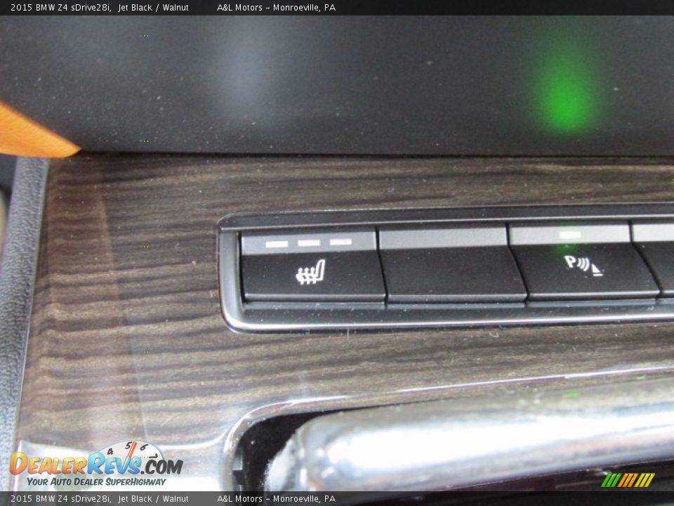 2015 BMW Z4 sDrive28i Jet Black / Walnut Photo #17