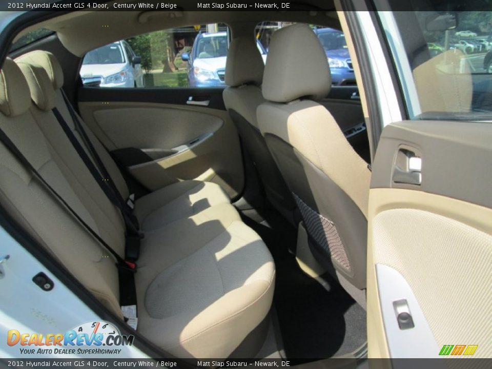 2012 Hyundai Accent GLS 4 Door Century White / Beige Photo #18