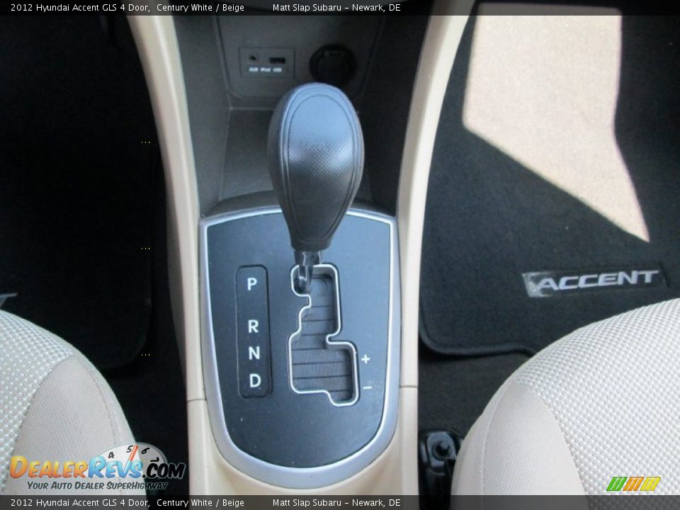 2012 Hyundai Accent GLS 4 Door Century White / Beige Photo #24
