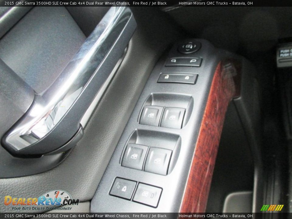2015 GMC Sierra 3500HD SLE Crew Cab 4x4 Dual Rear Wheel Chassis Fire Red / Jet Black Photo #26