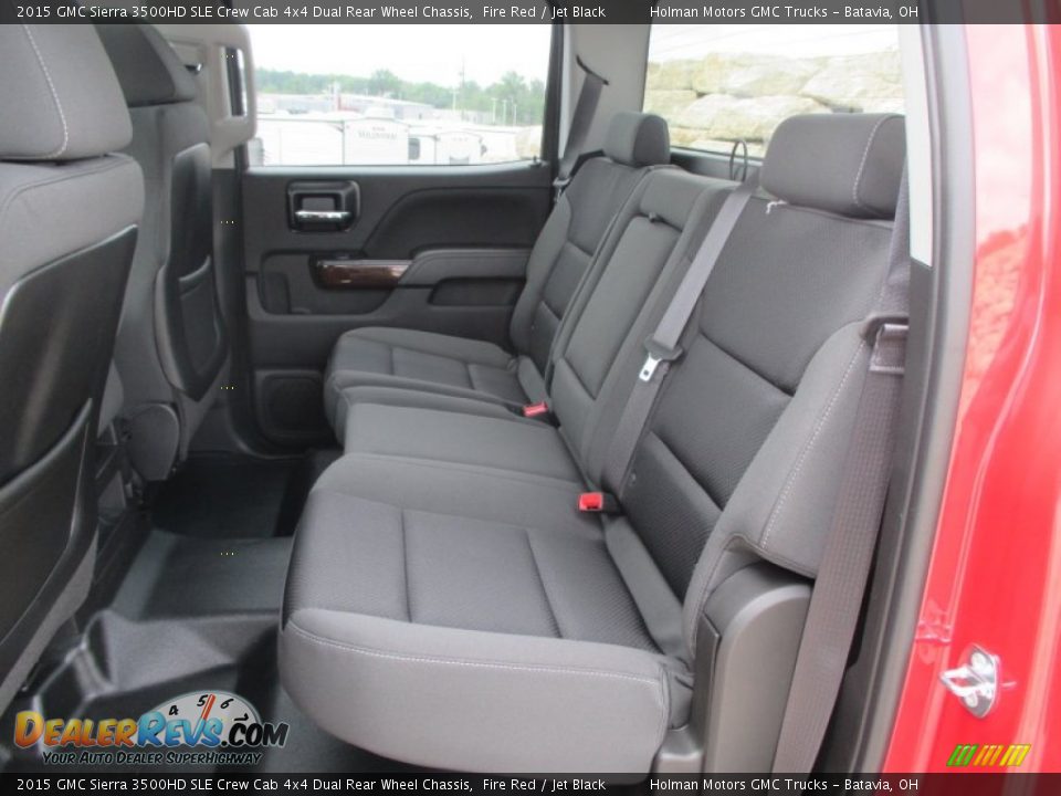 2015 GMC Sierra 3500HD SLE Crew Cab 4x4 Dual Rear Wheel Chassis Fire Red / Jet Black Photo #31