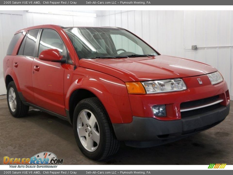 Front 3/4 View of 2005 Saturn VUE V6 AWD Photo #13