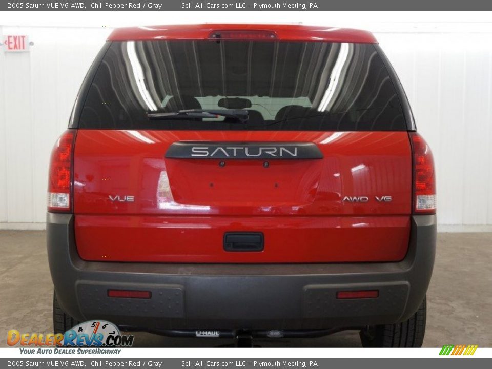 2005 Saturn VUE V6 AWD Chili Pepper Red / Gray Photo #17