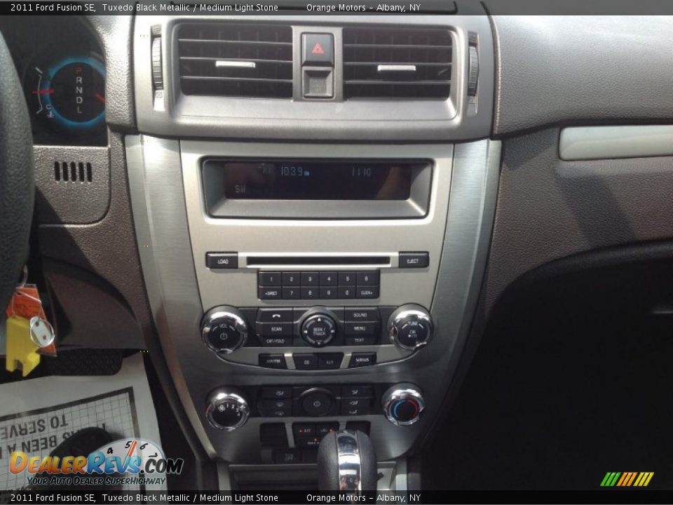 2011 Ford Fusion SE Tuxedo Black Metallic / Medium Light Stone Photo #8