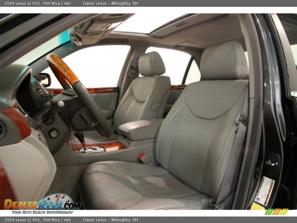 Front Seat of 2004 Lexus LS 430 Photo #10