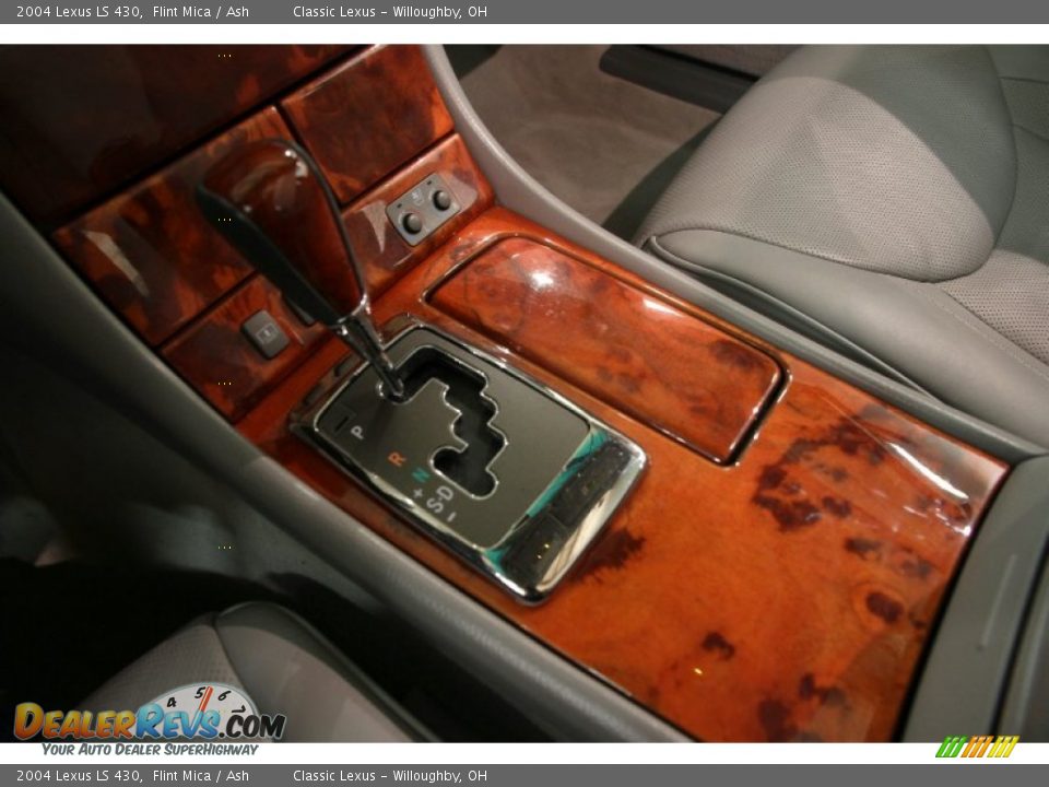 2004 Lexus LS 430 Shifter Photo #16