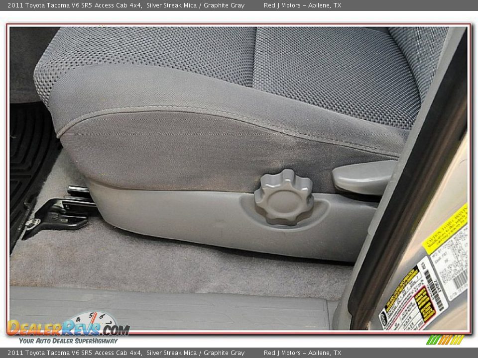 2011 Toyota Tacoma V6 SR5 Access Cab 4x4 Silver Streak Mica / Graphite Gray Photo #18
