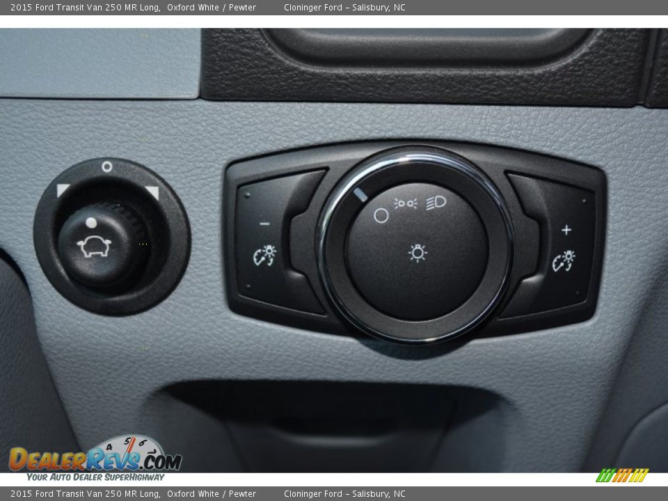 2015 Ford Transit Van 250 MR Long Oxford White / Pewter Photo #19