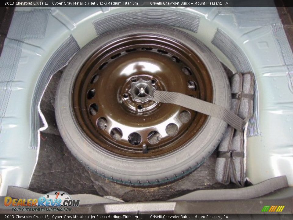 2013 Chevrolet Cruze LS Cyber Gray Metallic / Jet Black/Medium Titanium Photo #25