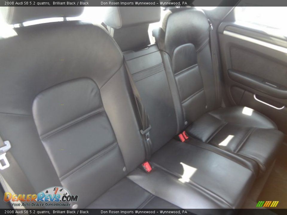 Rear Seat of 2008 Audi S8 5.2 quattro Photo #12