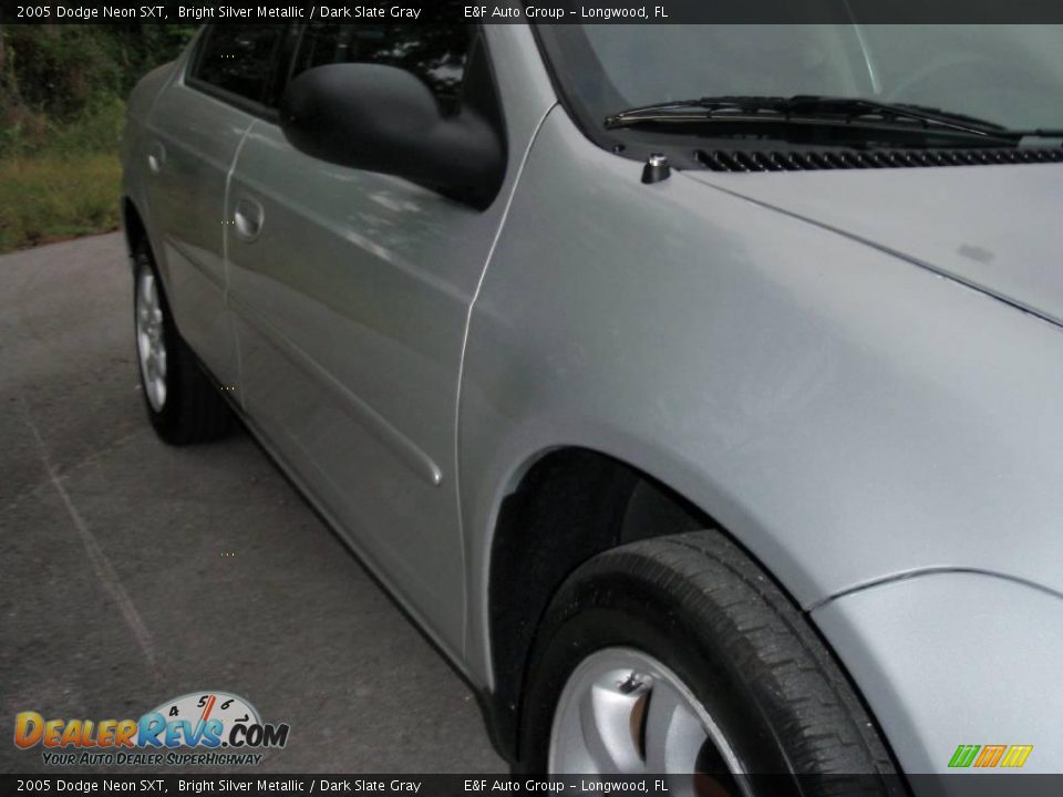 2005 Dodge Neon SXT Bright Silver Metallic / Dark Slate Gray Photo #17