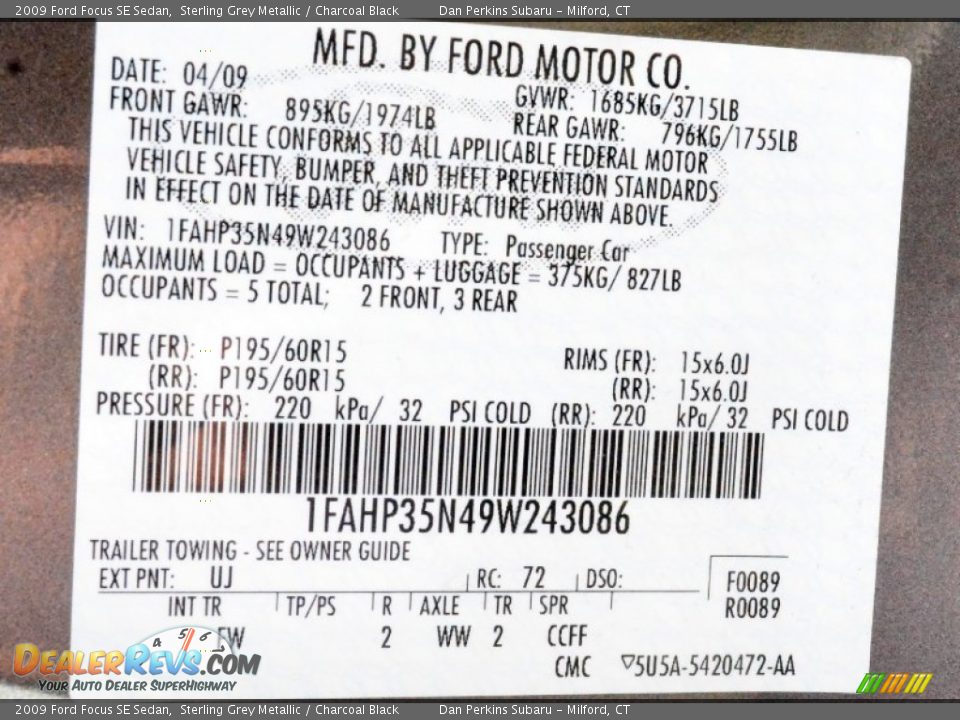 2009 Ford Focus SE Sedan Sterling Grey Metallic / Charcoal Black Photo #16
