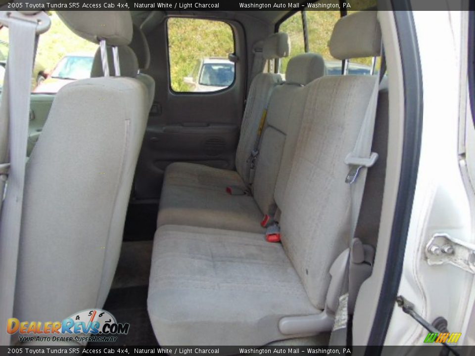 2005 Toyota Tundra SR5 Access Cab 4x4 Natural White / Light Charcoal Photo #12