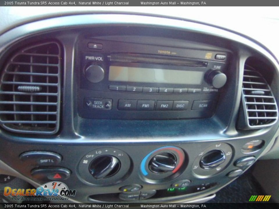 2005 Toyota Tundra SR5 Access Cab 4x4 Natural White / Light Charcoal Photo #13