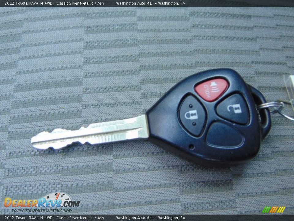 2012 Toyota RAV4 I4 4WD Classic Silver Metallic / Ash Photo #16