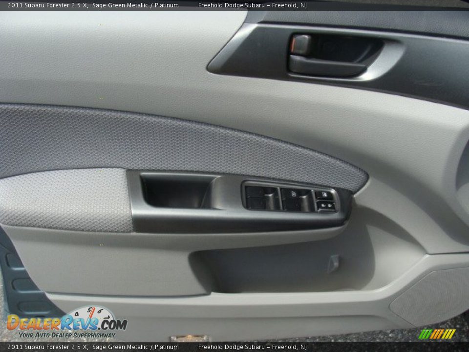 2011 Subaru Forester 2.5 X Sage Green Metallic / Platinum Photo #12
