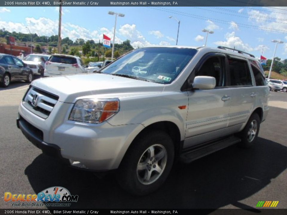 Front 3/4 View of 2006 Honda Pilot EX 4WD Photo #4