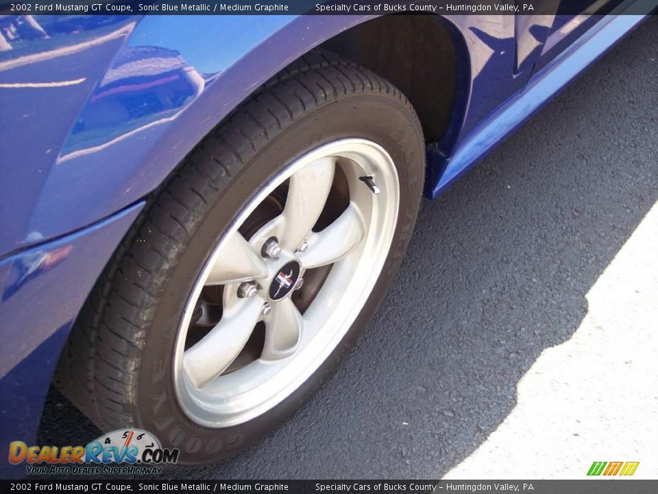 2002 Ford Mustang GT Coupe Sonic Blue Metallic / Medium Graphite Photo #27