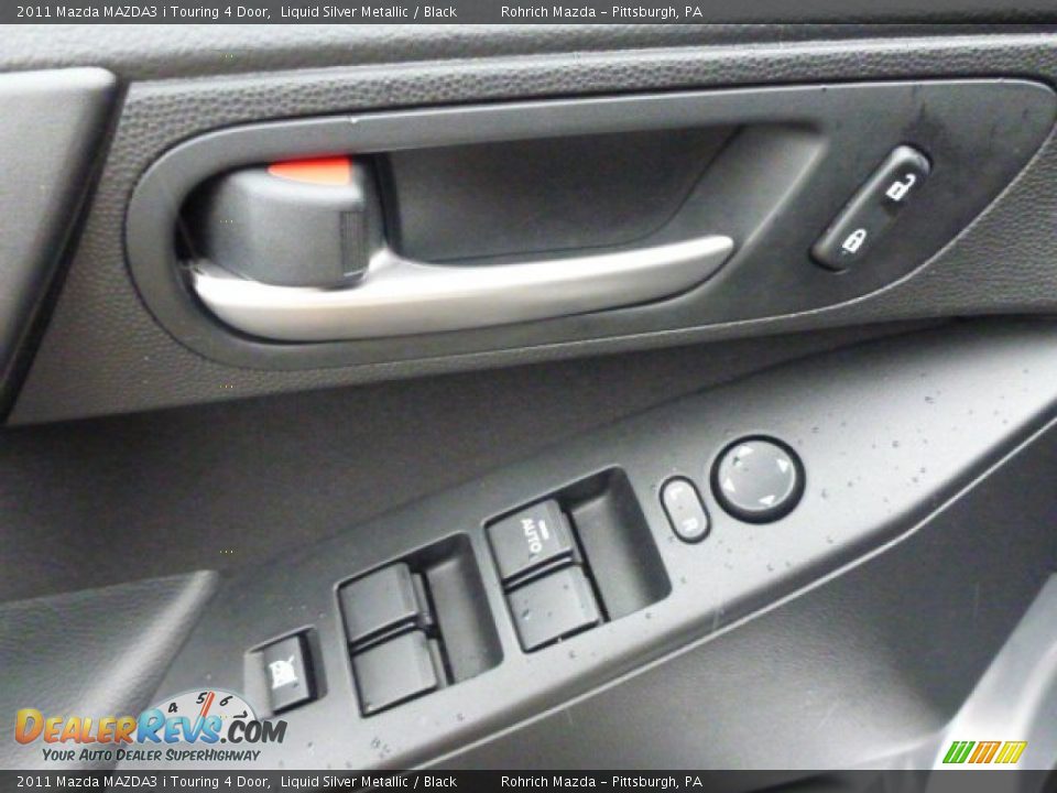 2011 Mazda MAZDA3 i Touring 4 Door Liquid Silver Metallic / Black Photo #19