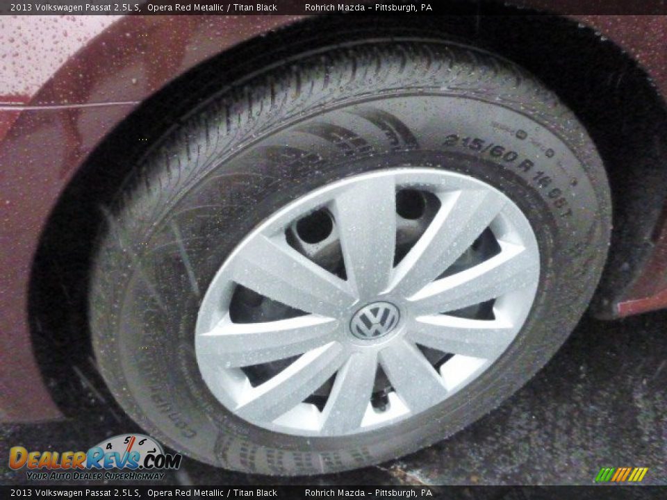 2013 Volkswagen Passat 2.5L S Opera Red Metallic / Titan Black Photo #8