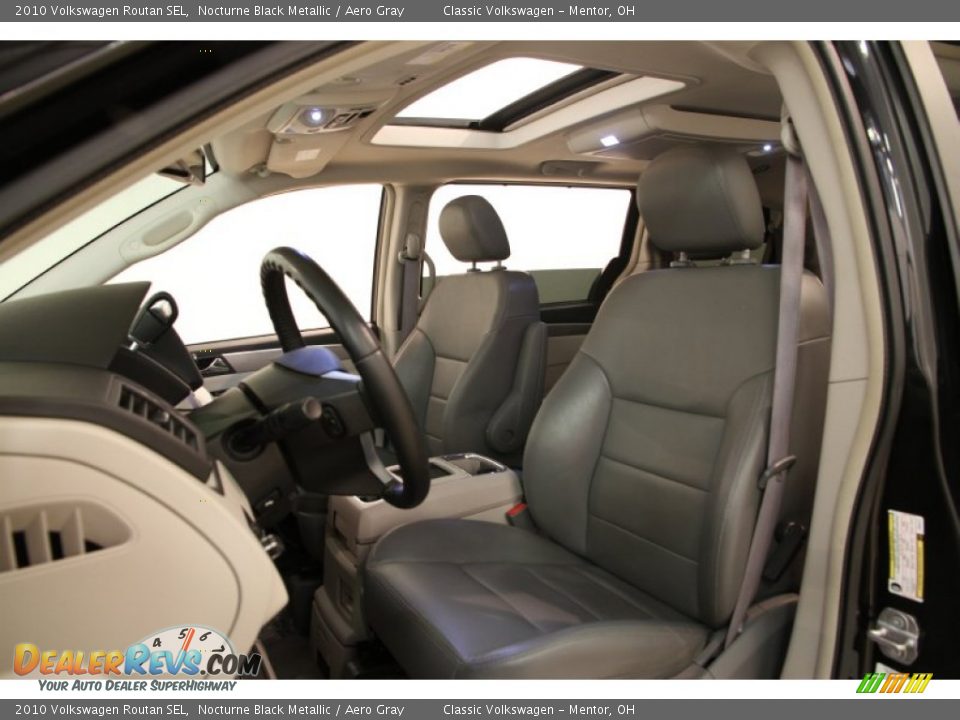 2010 Volkswagen Routan SEL Nocturne Black Metallic / Aero Gray Photo #5