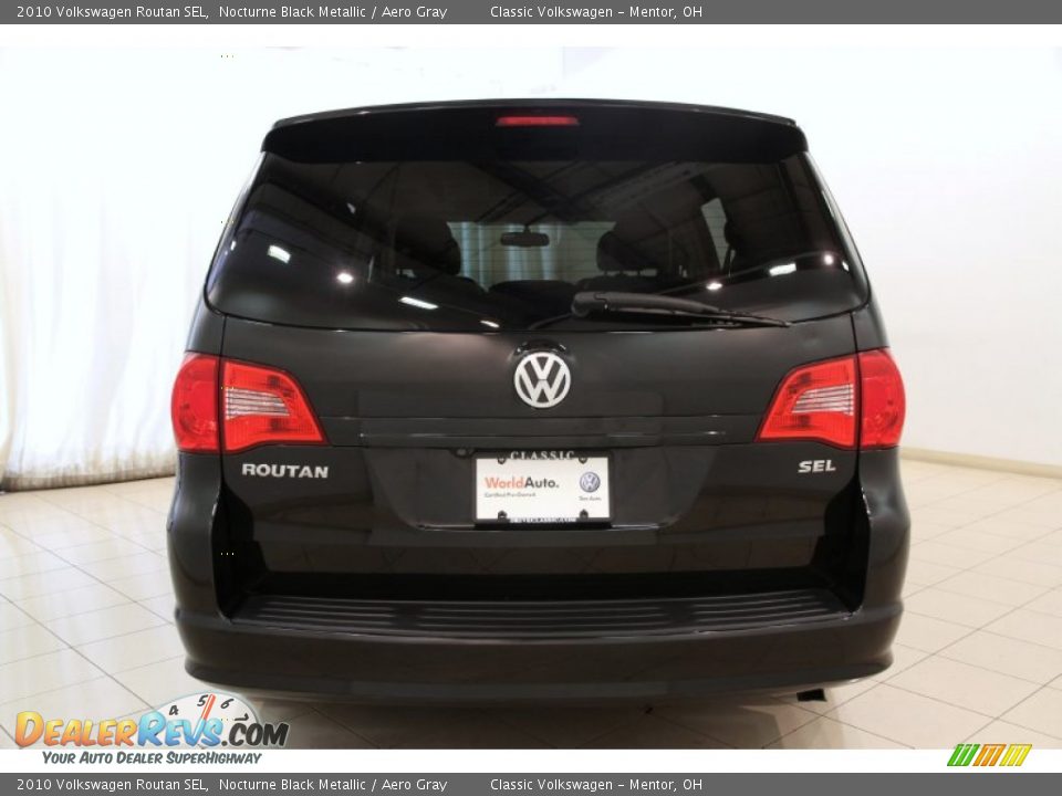 2010 Volkswagen Routan SEL Nocturne Black Metallic / Aero Gray Photo #22